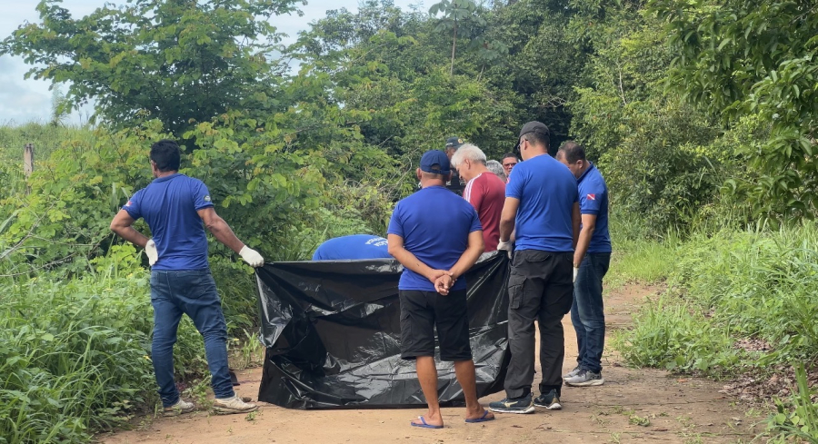 Homem encontrado morto em Tracuateua foi executado com mais de 17 disparos de arma caseira, afirma perito